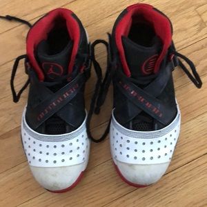 Boys Nike Jordan Outdoor Basketball shoes, size 7